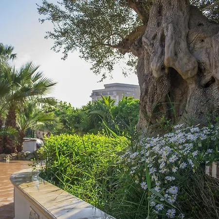 Casa Augusto Luxury Bed and breakfast 3*