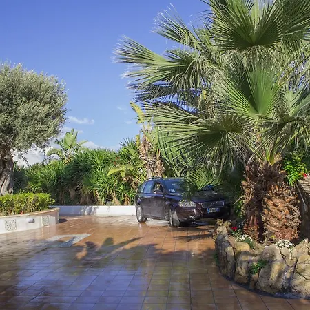 Casa Augusto Luxury Bed and breakfast 3*
